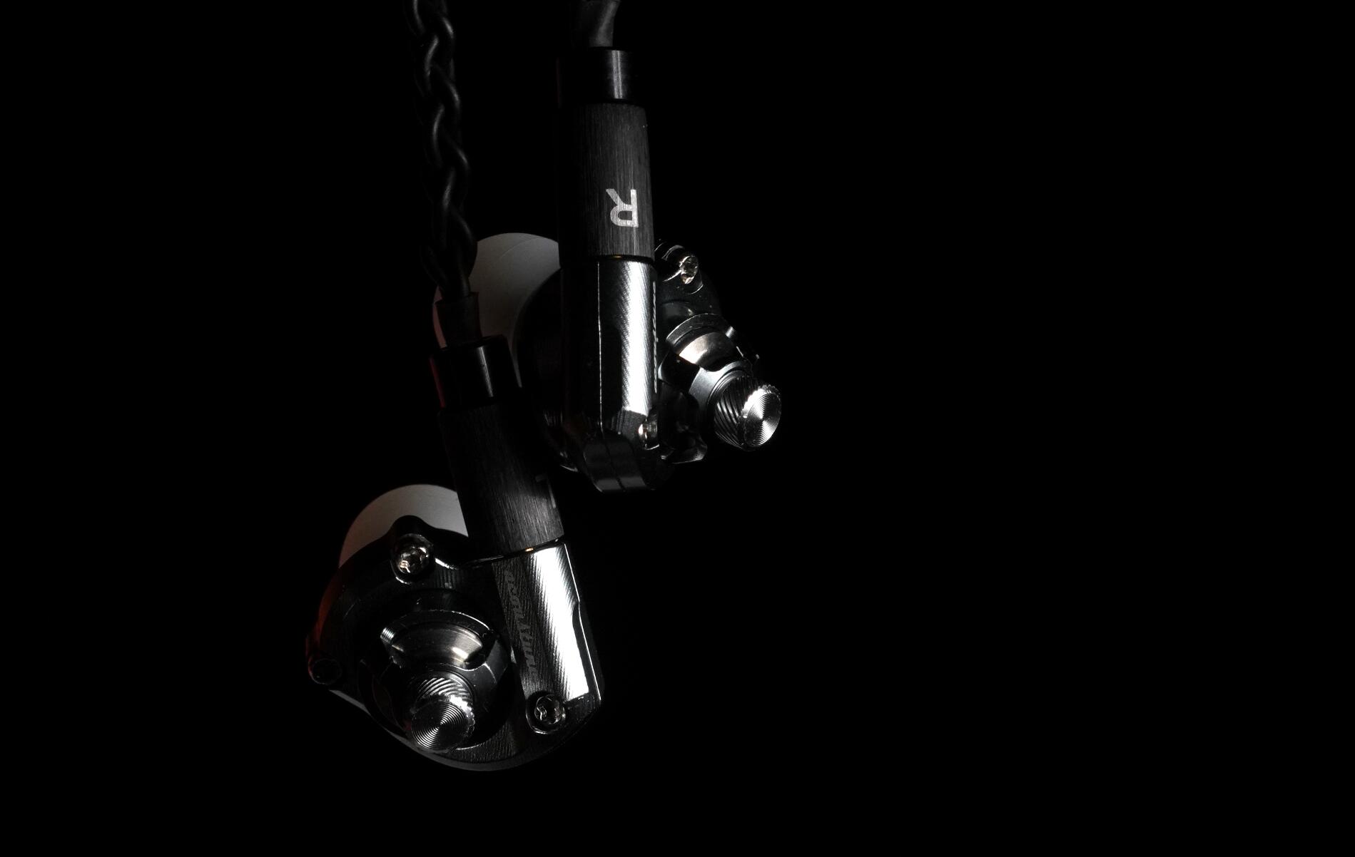 聊一下我喜欢的摇滚音乐以及适合听摇滚的耳机,*放播**器