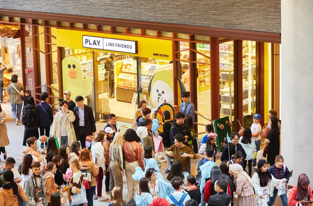 line friends在中国开的第一家店 (line friends中国有几家)