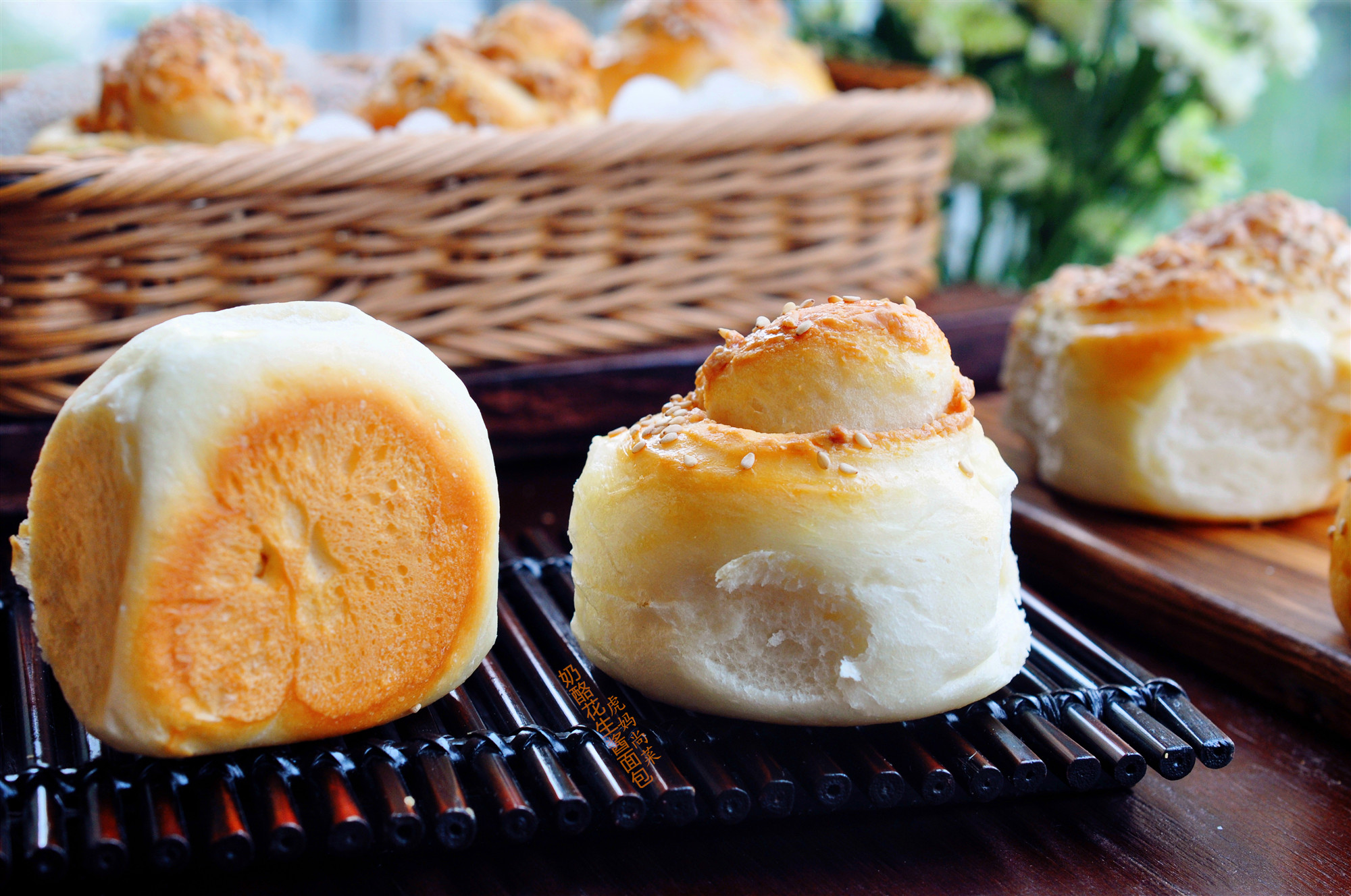 奶香浓郁的早餐小面包，蛋白质丰富又柔软，很适合老年人