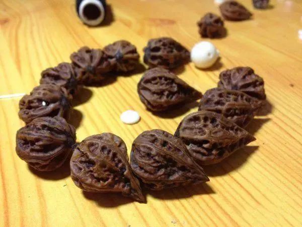 自己穿串配饰,穿串好看款式