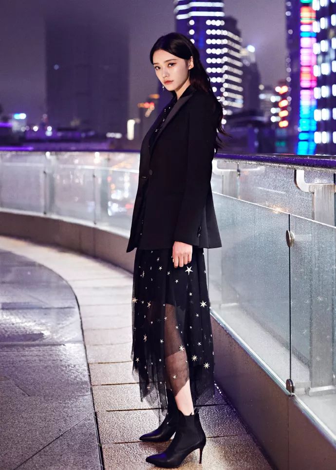 林允眉上齐刘海图片,复古腔调的林允眉上齐刘海