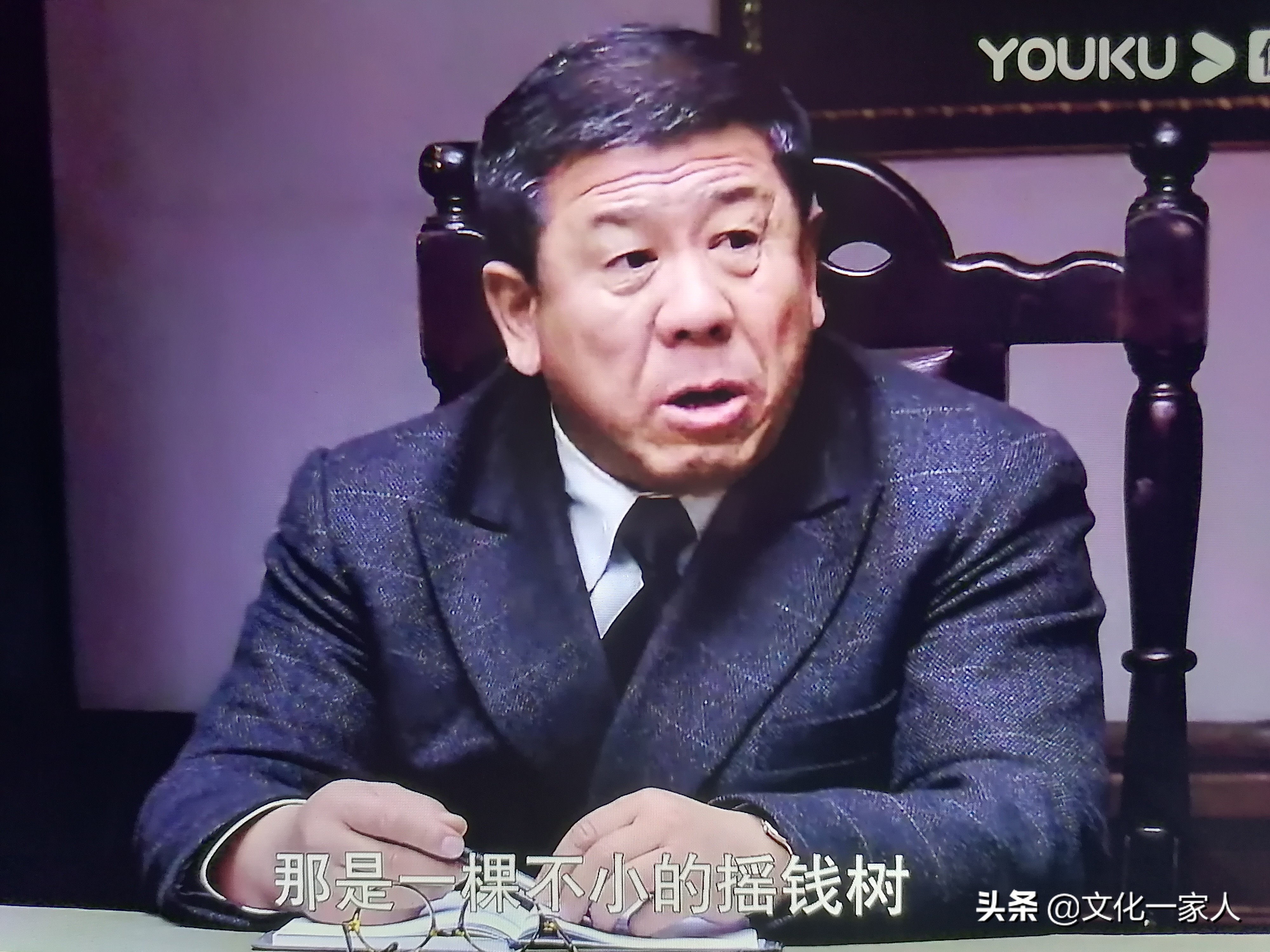 《悬崖》：一场敌中有我，我中有敌，斗智斗勇命悬一线的生死较量