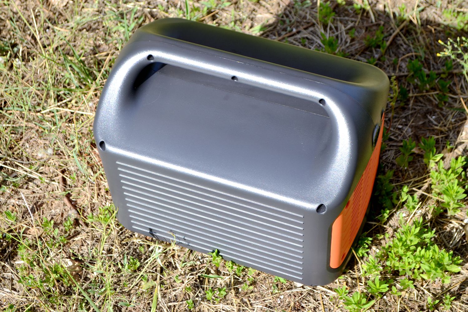 发电机对比户外电源,小型发电机和户外电源优缺点