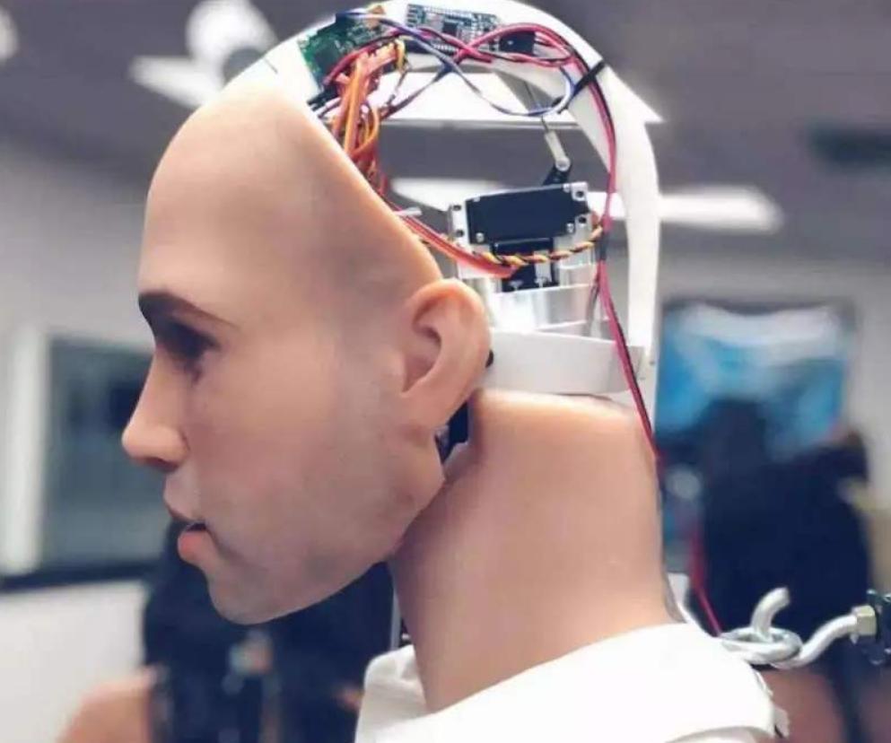 男性机器人引热议,大家对男性机器人有什么看法