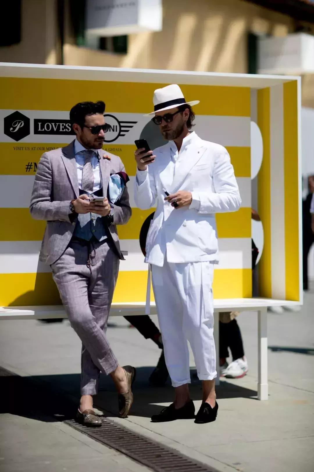 很少有人会懂衬衫的魅力,衬衫给人一种干练率性的印象