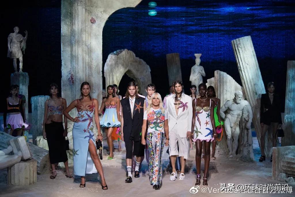 versace ss22鏄ュ (versace ss 2016)