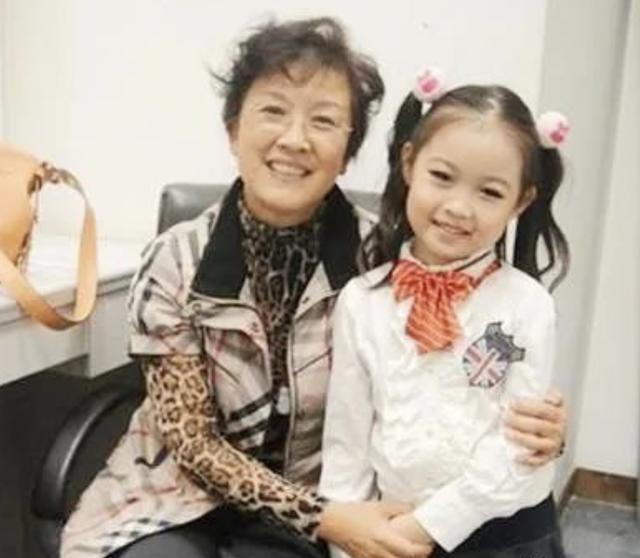 宋春丽是国家一级演员吗,一级演员宋春丽有亲生的儿女吗