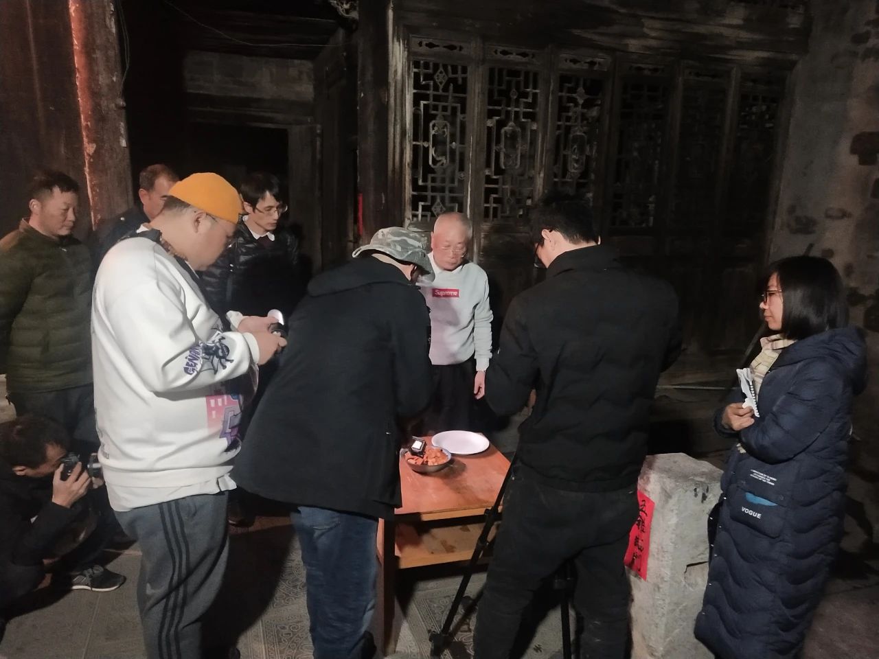 央视在广西全州庙头镇大碧头拍摄十大碗之一胆肝