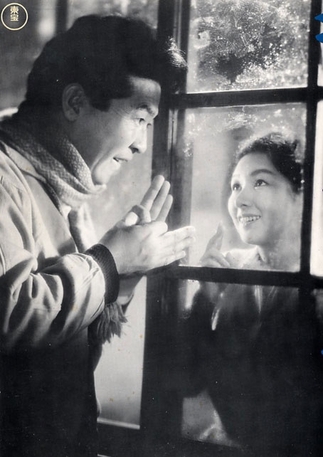 见证一个时代的谢幕，她被誉为日本影史最高演技的女演员