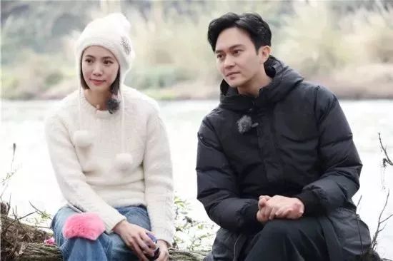 张智霖捐赠物资,张智霖回馈社会做了一辈子的好事