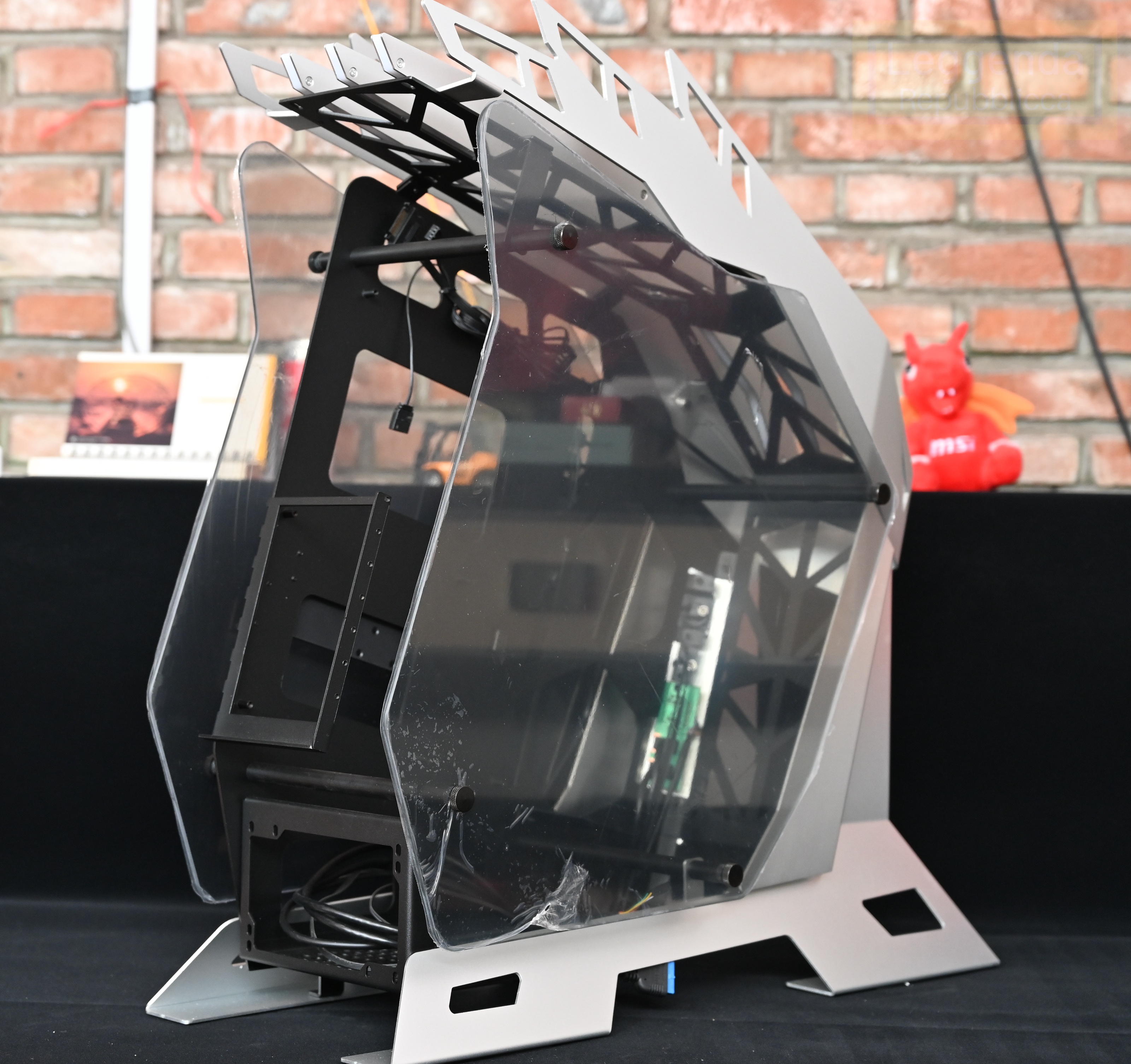 铁血战士机箱测评,大水牛铁血战士机箱分体水冷