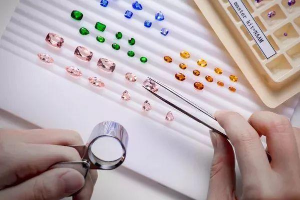 珠宝加盟中存在的问题与注意事项