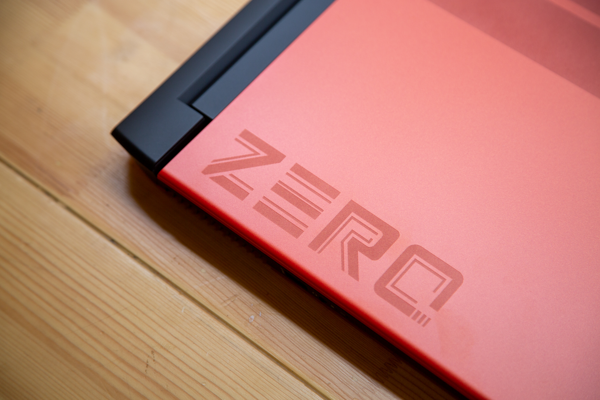 雷神zeror5800h和11800,雷神zero12700h3070ti测评