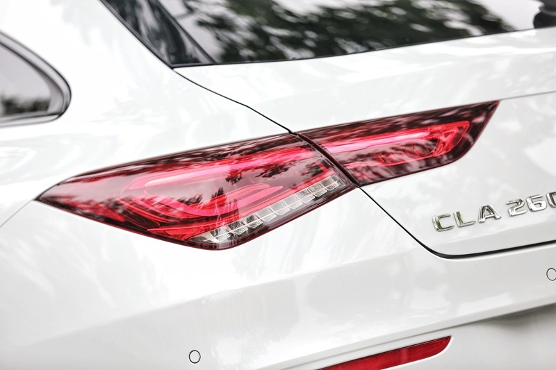 奔驰cla260帅气视频,奔驰cla200猎跑版