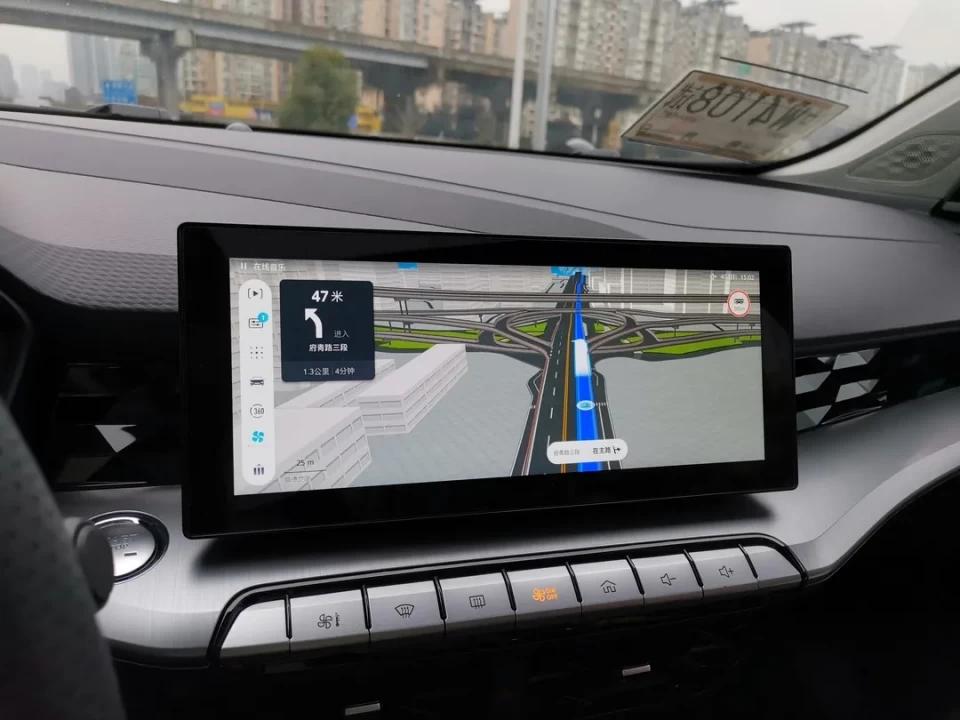 试驾名爵mg5手动挡红色,试驾名爵mg1.5