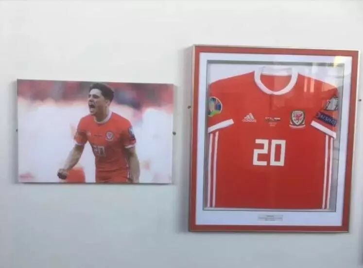 曼联官宣签下范德贝克,曼联同意8000万英镑签下马奎尔