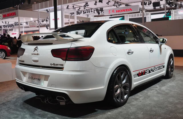 可惜了一辆日系好车,可惜了一台福特好车