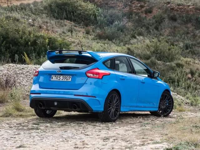 福特福克斯两厢rs落地,福特福克斯rs拉力赛车