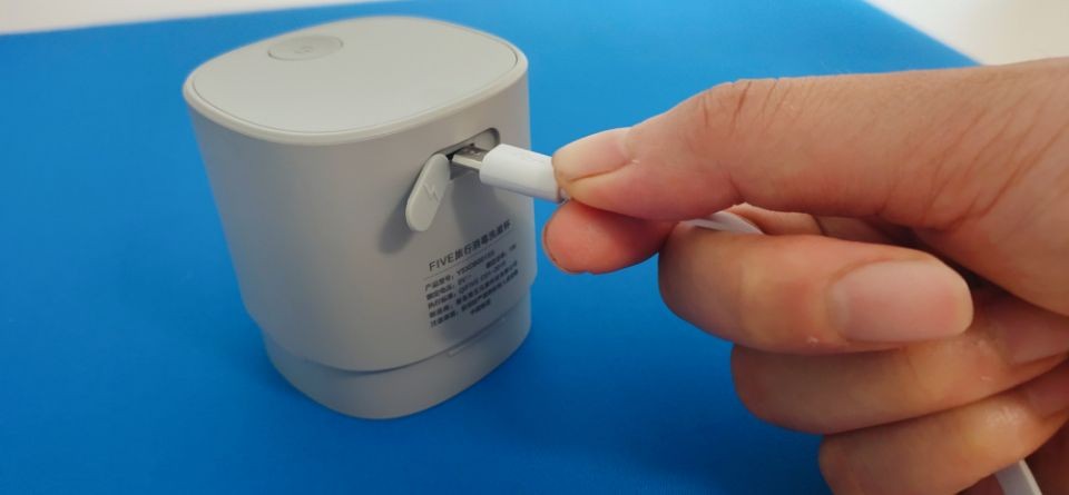 便携随行洗漱收纳二合一,紫外线洗漱