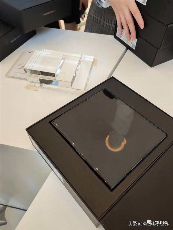 华为matex5g折叠屏供应商,华为matex折叠屏最新消息