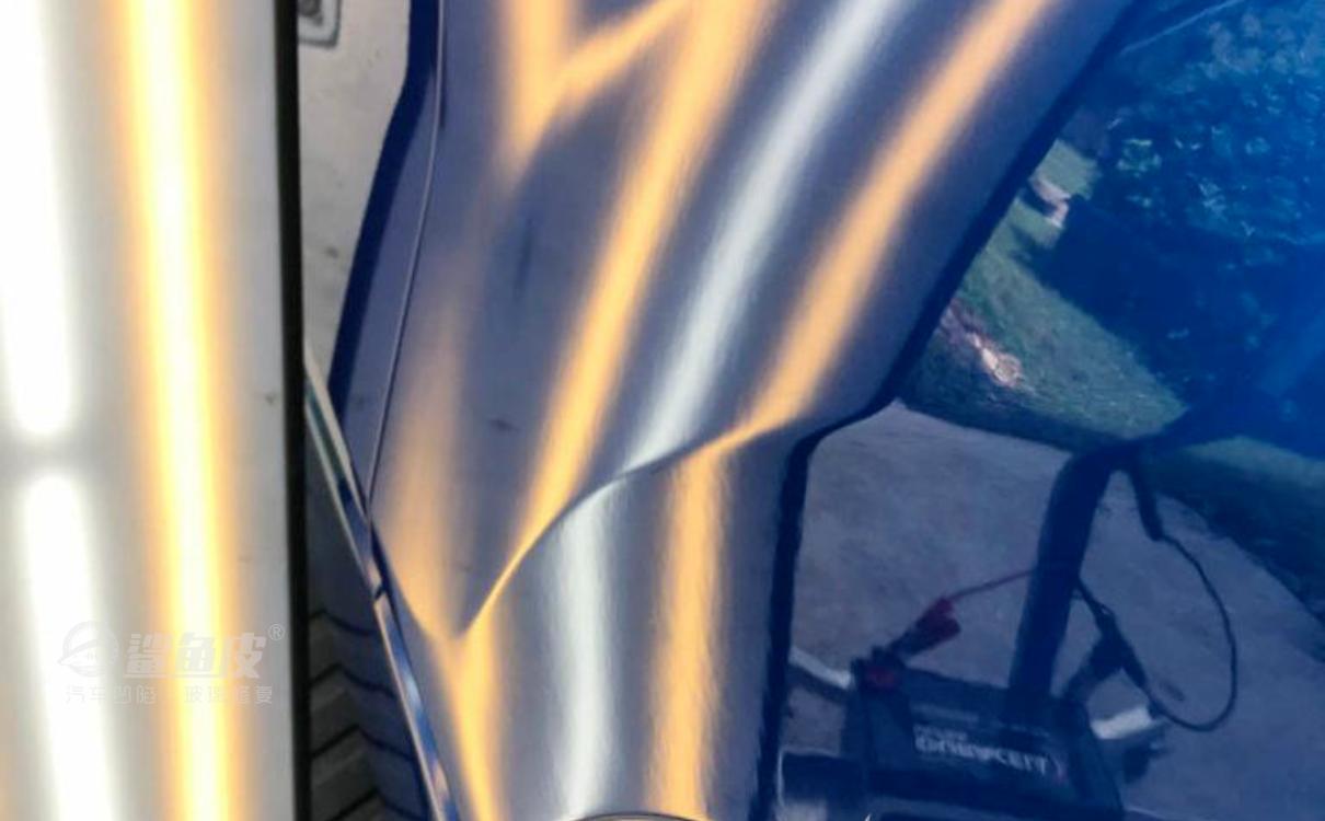 汽车车门凹陷修复大概要多少钱,汽车凹陷修复可靠吗