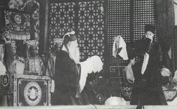 孟小冬梅兰芳杜月笙,梅艳芳孟小冬与杜月笙