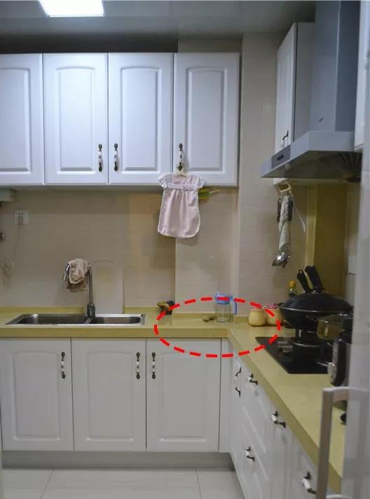 水槽和灶台挨着怎么办,水槽和灶台为啥隔60公分