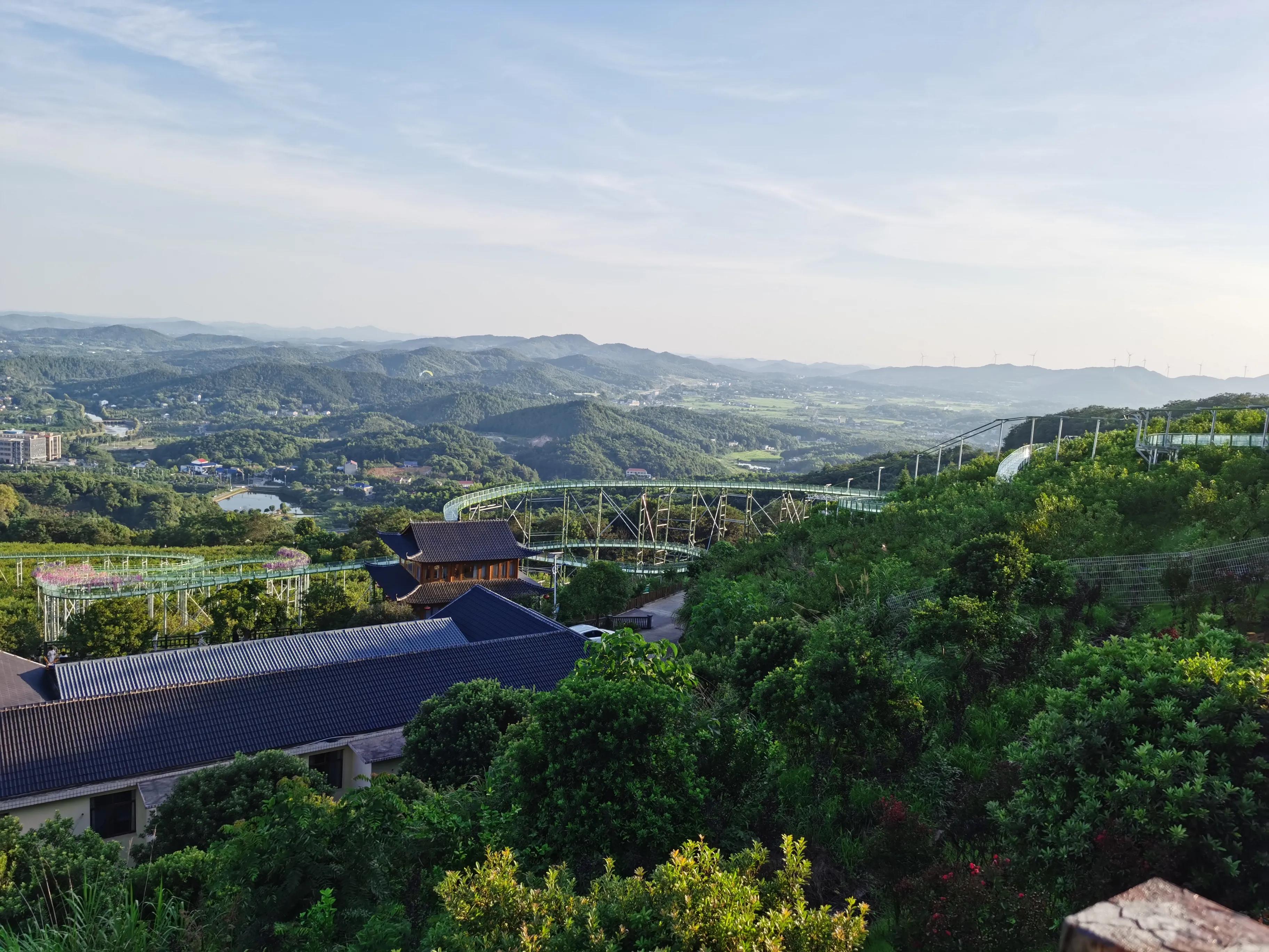 游莲花山有感,莲花山圣峰果业园