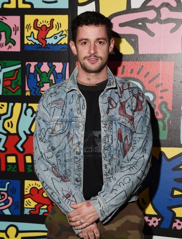 女明星穿礼服活动,女星的红毯礼服只穿一次吗