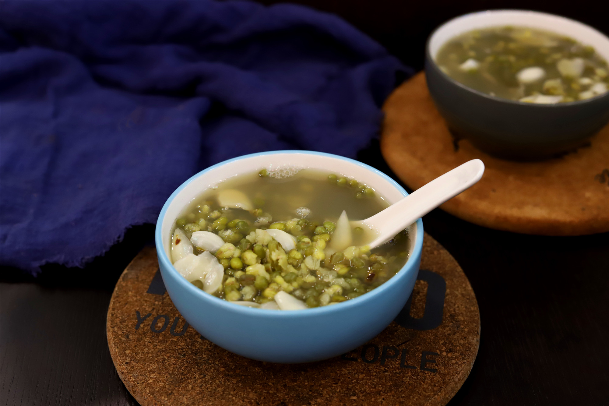 绿豆不冻怎么煮能快速开花,绿豆百合汤该如何熬制才有效