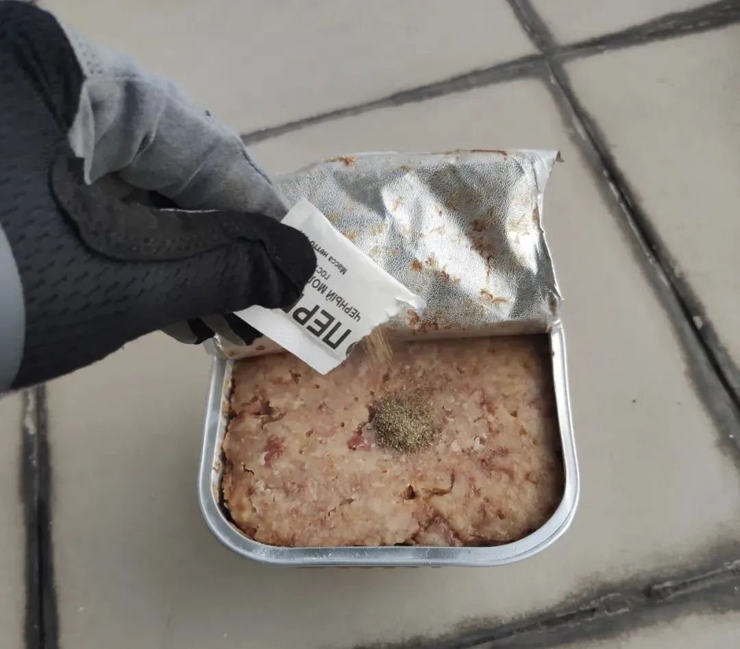 战斗民族吃什么？-俄军单兵24小时*战野**口粮3号餐测评丨评测