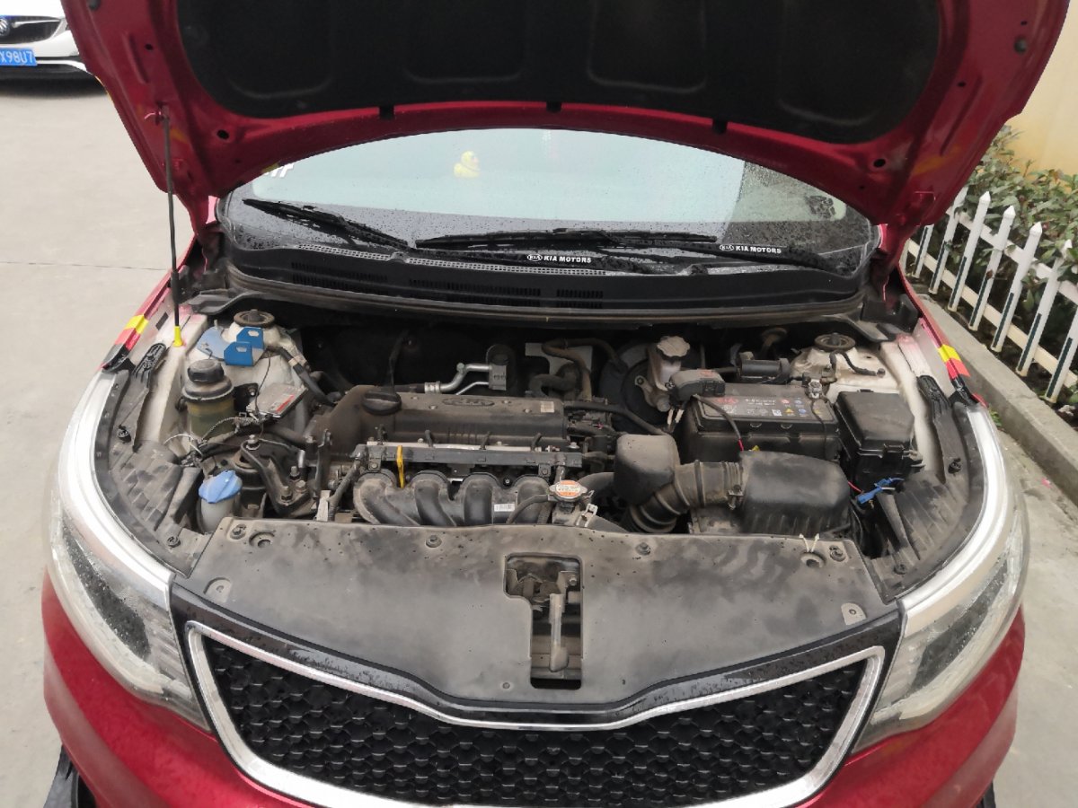 红色起亚k2怎么改装好看,12款起亚k2爆改