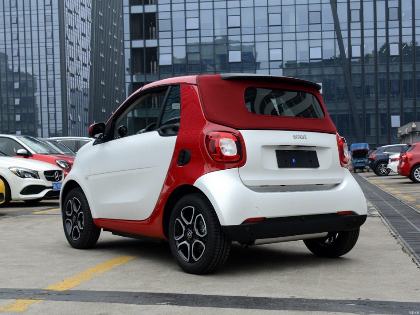 奔驰smart为啥停产,奔驰smart库存成灾