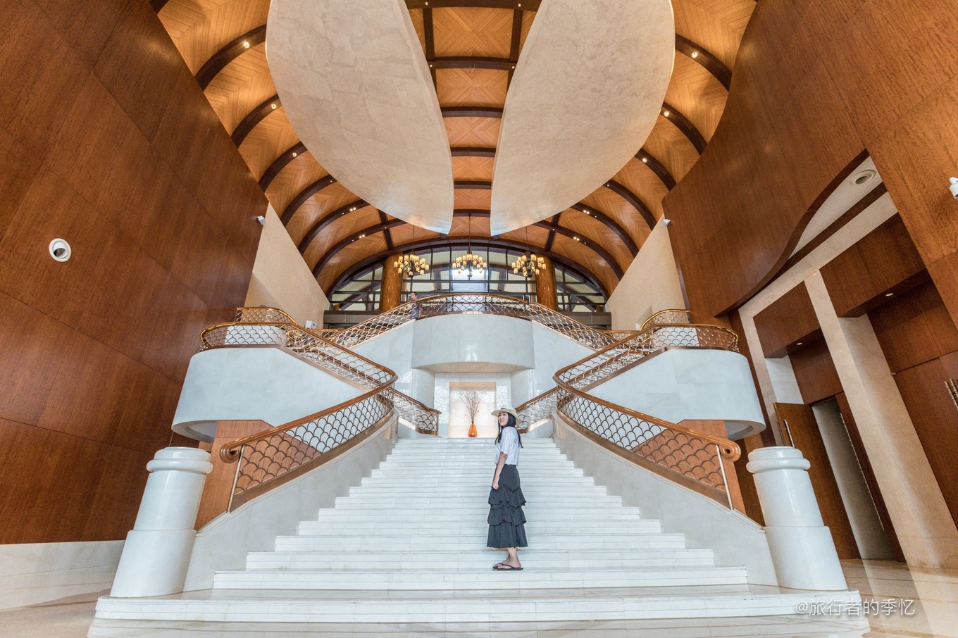 三亚复古酒店拍照,三亚网红酒店拍照攻略