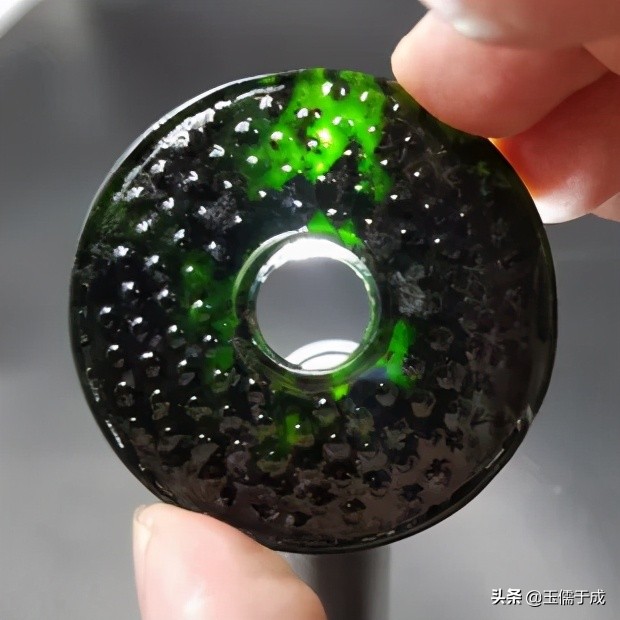 石英岩质玉什么样子,石英岩玉是岩质玉