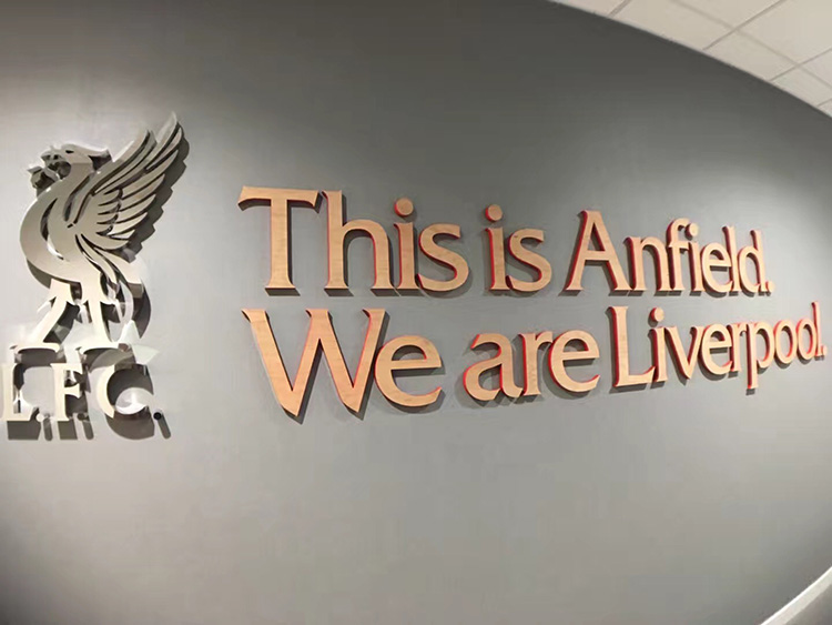 欧洲球场巡礼,安菲尔德奇迹之夜利物浦4:0巴萨