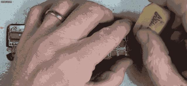 旧遥控器失灵了怎么跟新遥控器连,旧遥控器失灵了不要扔