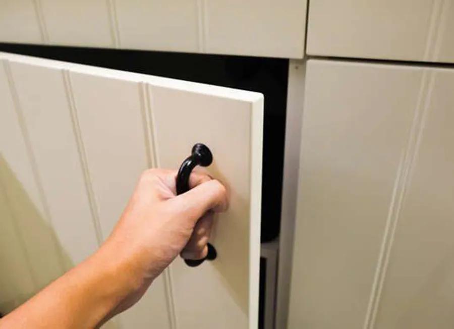 塑料暖气管道冬天冻住了怎么解冻,冬天水管冻住了怎样快速的解冻