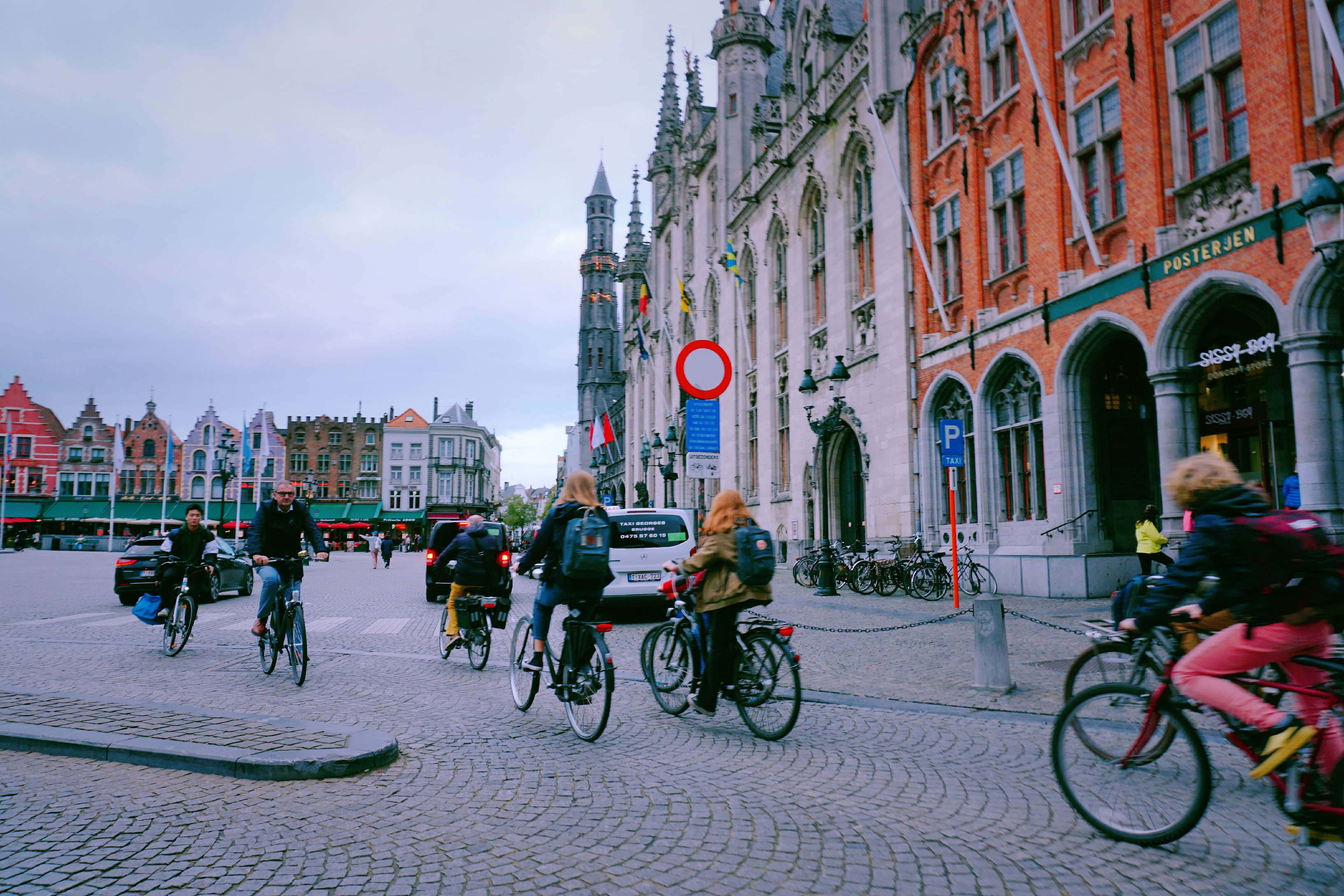 荷兰国宝代尔夫特蓝,原是中国瓷器仿品,却成王室最爱驰名世界