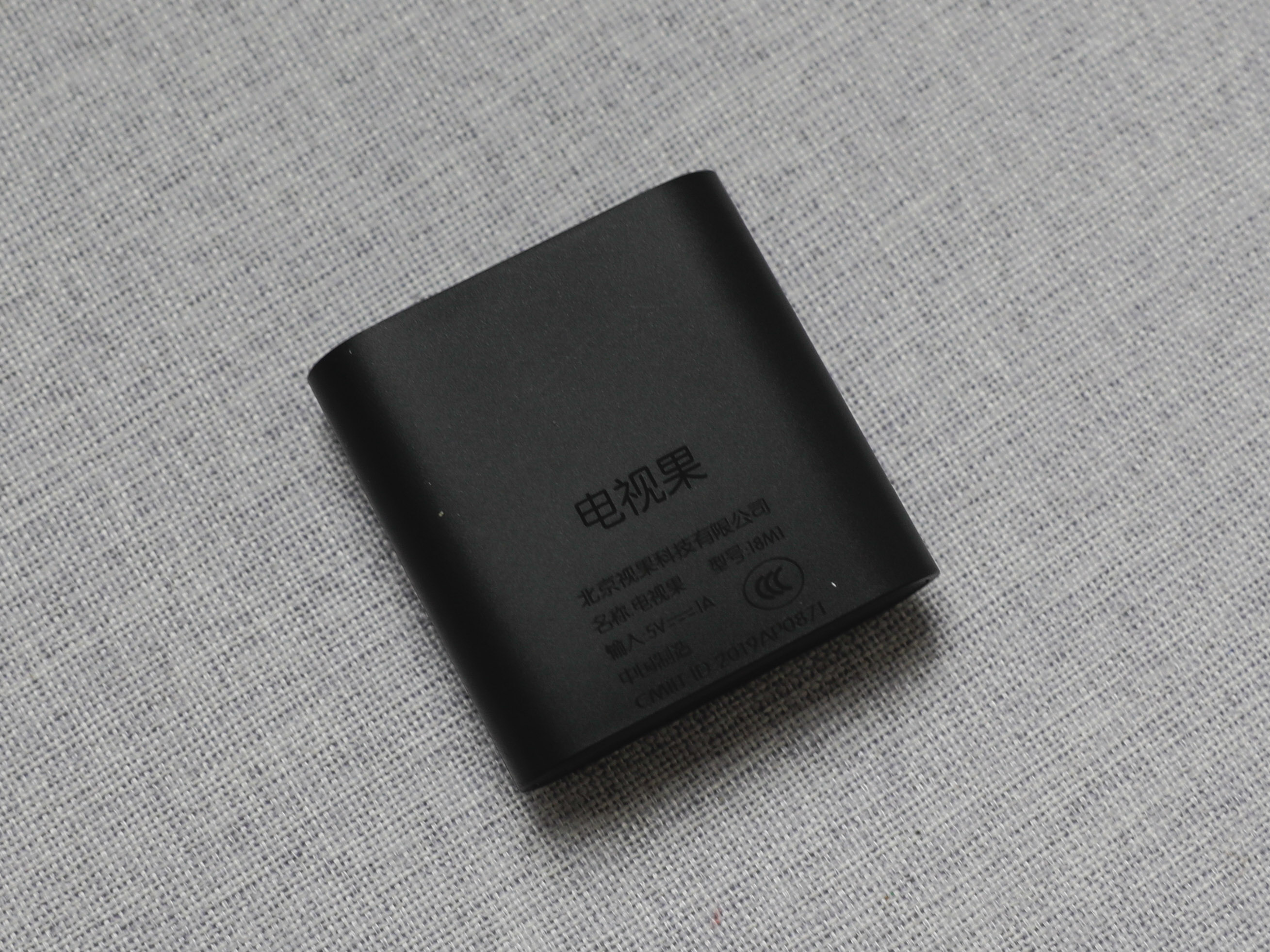 爱奇艺电视果6和腾讯极光5哪个好,爱奇艺电视果对比测评