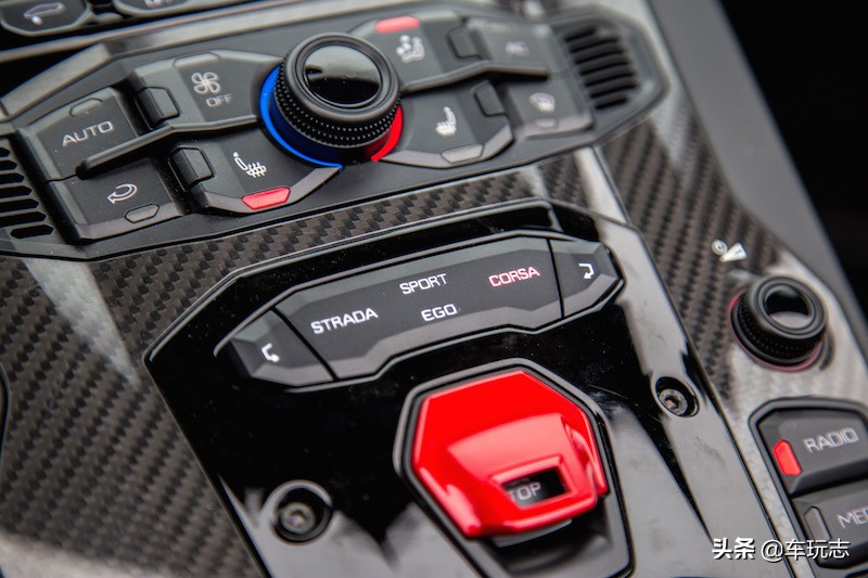 兰博基尼黑色,兰博基尼aventadorsroadster