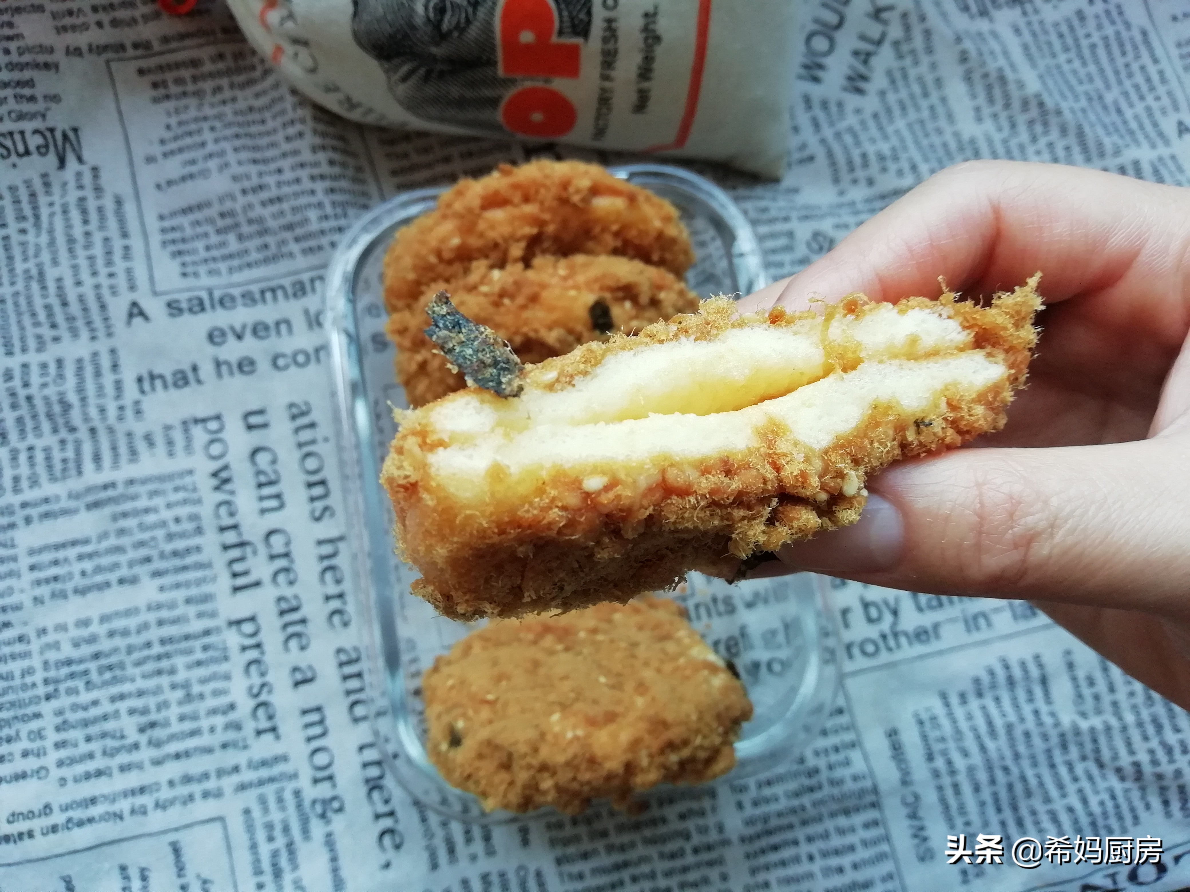 早餐就是自制肉松小贝,肉松小贝自己也可以做的很好吃