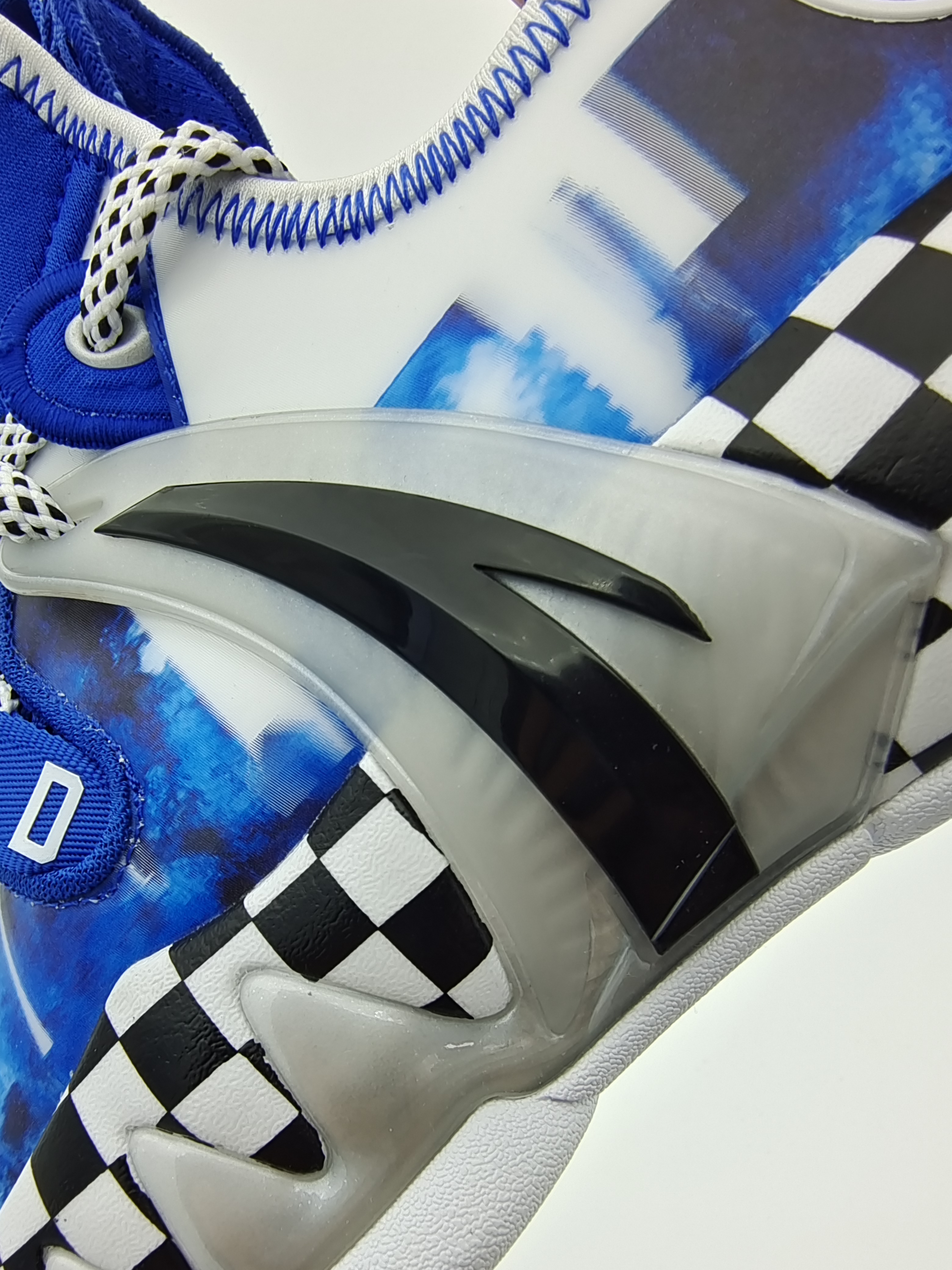 海沃德2有黑金配色吗,安踏海沃德2照片