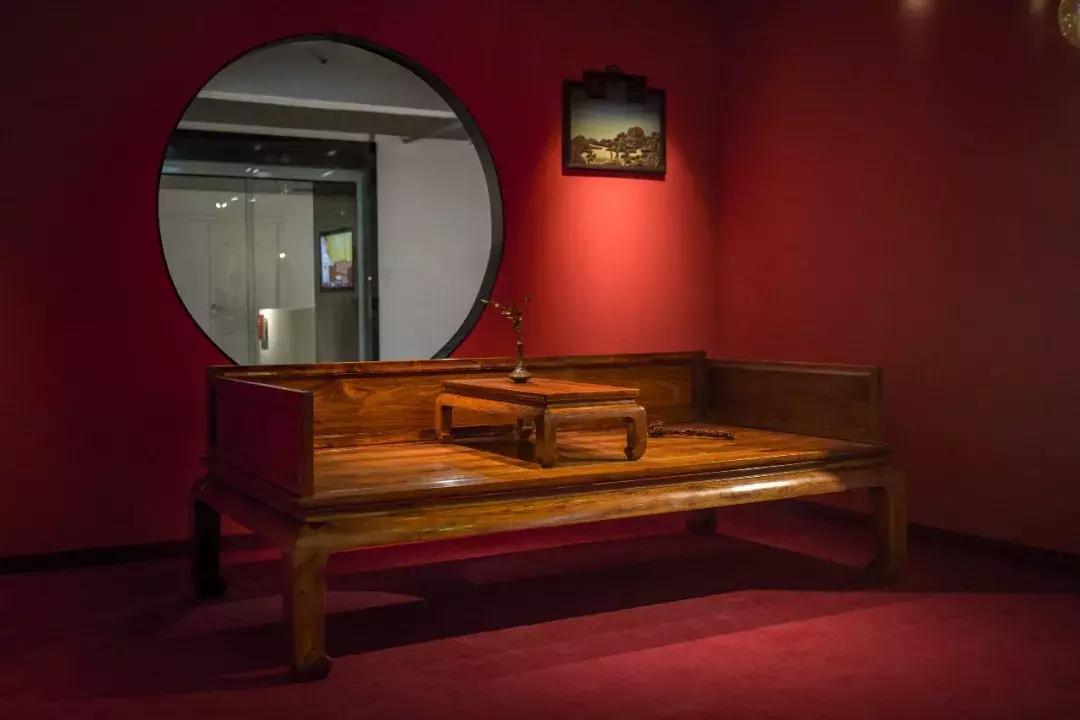 哪一种罗汉床最实用,适合在客厅罗汉床当卧具