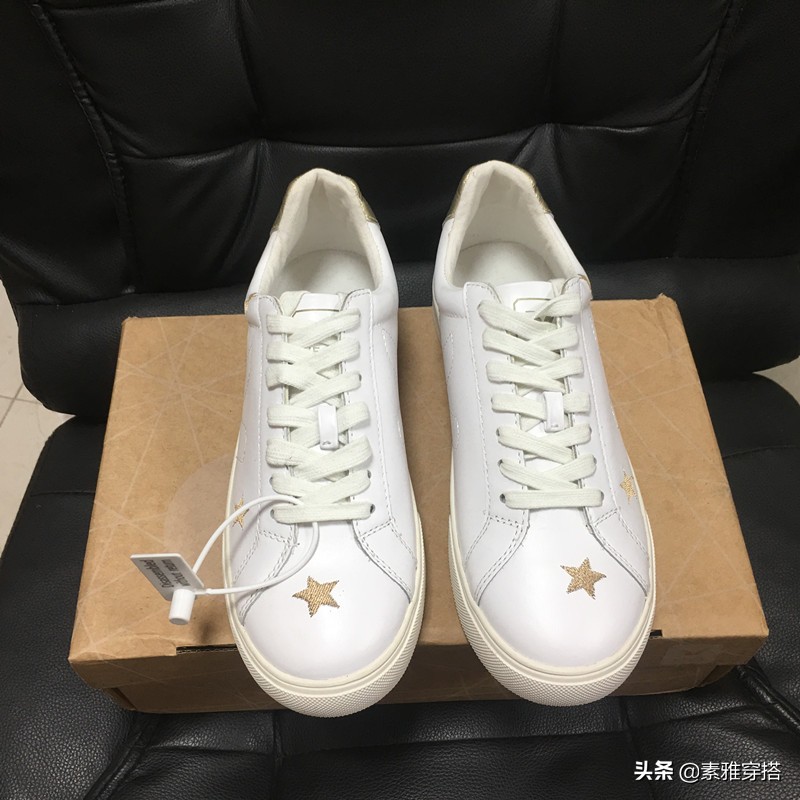 今年流行小白鞋青春有活力百搭,小白鞋清新又养眼演绎时尚活力