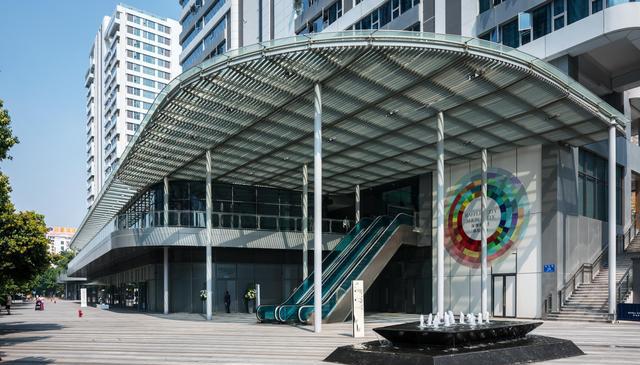 远离城市喧嚣的山林深处的房子,自然和繁华兼得的梦想居所