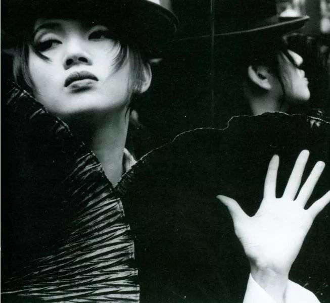 梅艳芳一生有多少孩子,梅艳芳一生爱你千百回