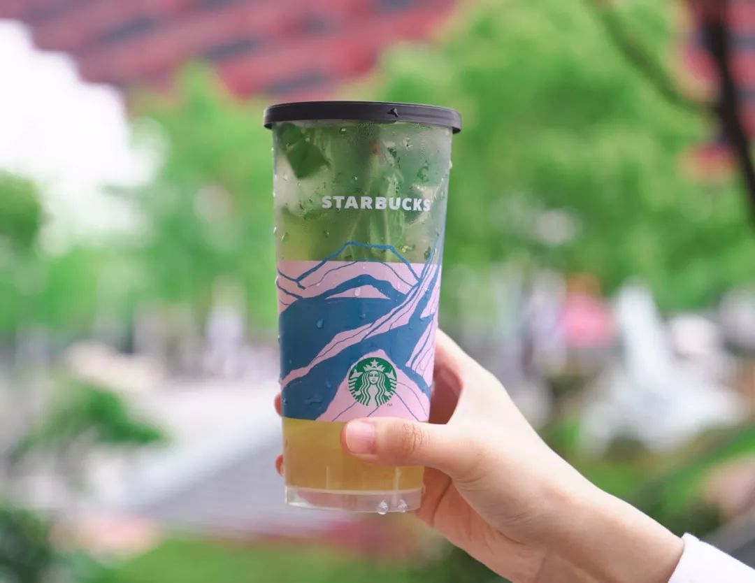 星巴克回归饮品被吐槽,星巴克推出八种饮品吐槽