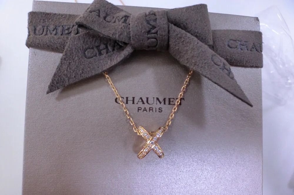 灏氱編宸撮粠鏄庢槦鍚屾,灏氱編宸撮粠棣栭グ娆惧紡鏍囧織