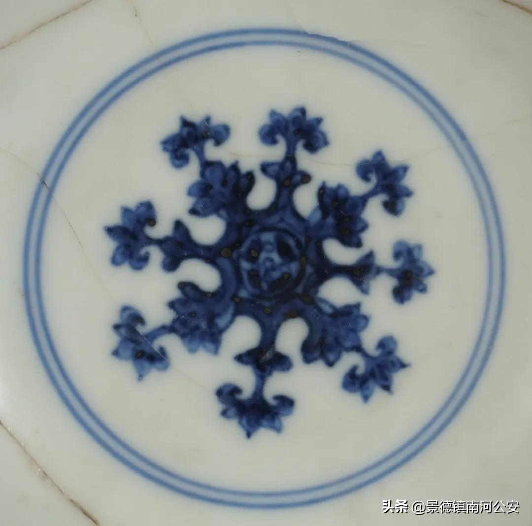 御窑厂出土永乐宣德青花瓷器,明代青花婴戏纹